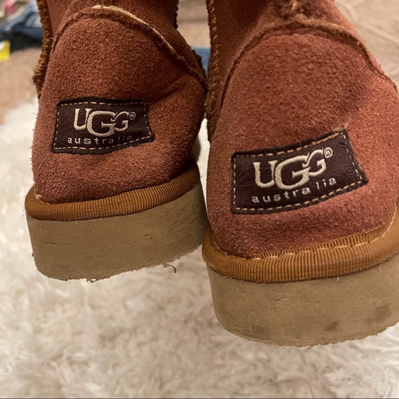 UGG Tan Winter Boots - Picture 10 of 13